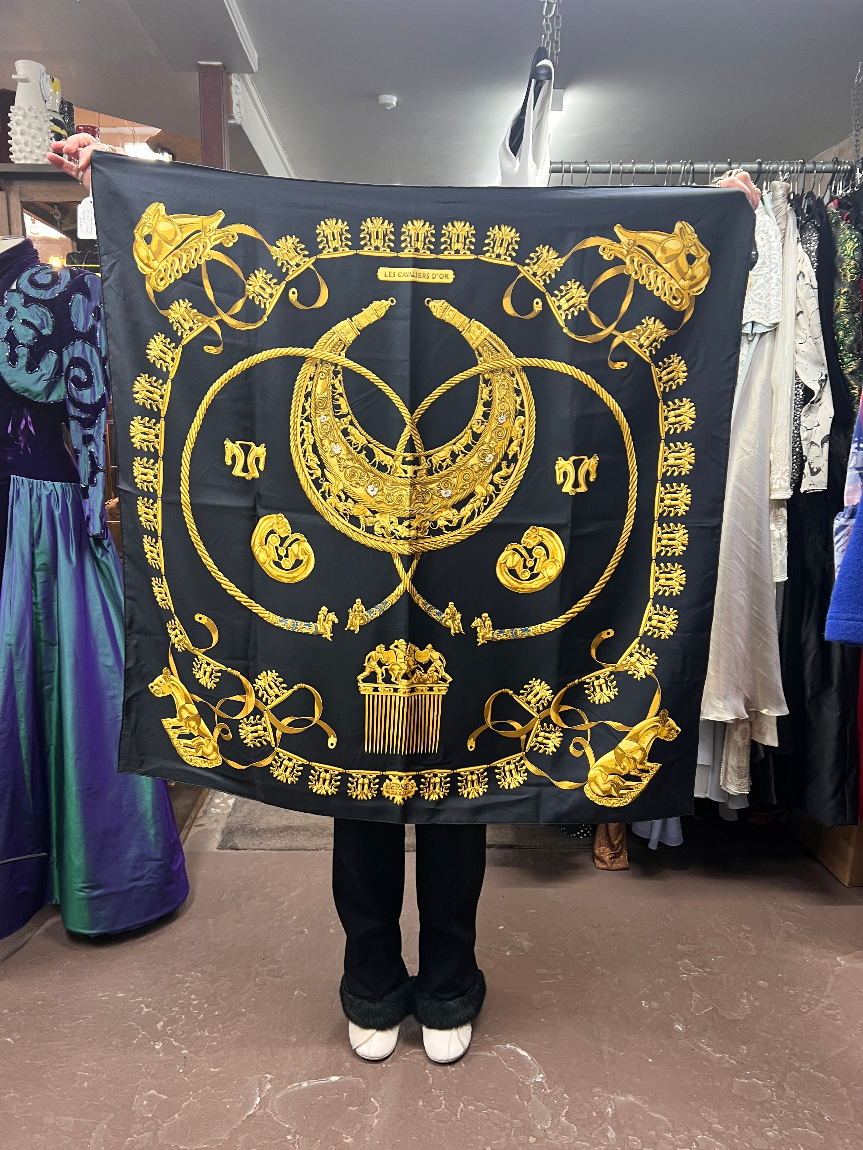 HERMES Les Cavaliers D'or silk scarf – Wellington Hunters and