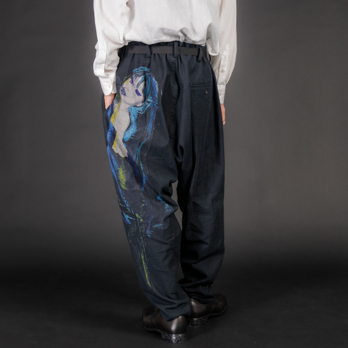 ヨウジヤマモト 24AW 女性柄デニムパンツ | HUES 福岡セレクトショップ