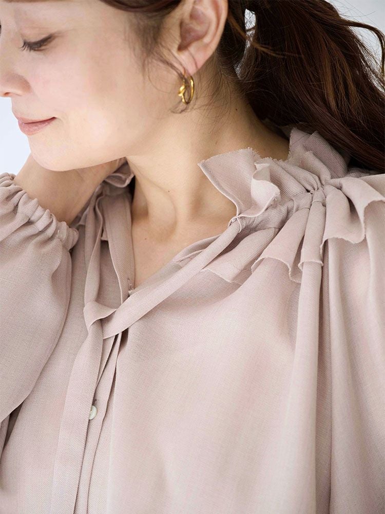 ビエラダブルフリルカラーリボンブラウス | HUG O WaR ONLINE STORE