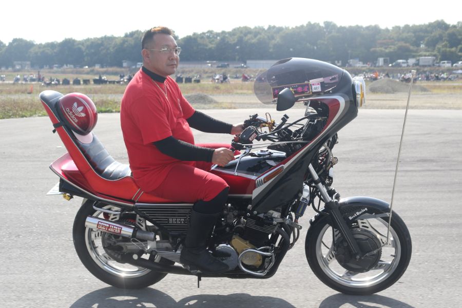 CBX400F】カウル✕三段シートのCBXが風格すら漂う王道のカッコよさだっ