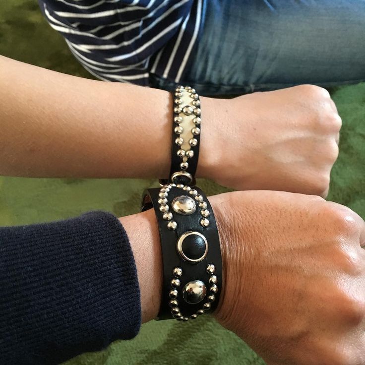 ウルフズヘッド ブレスレット ウルフズヘッド 70mm レザー スタッズ