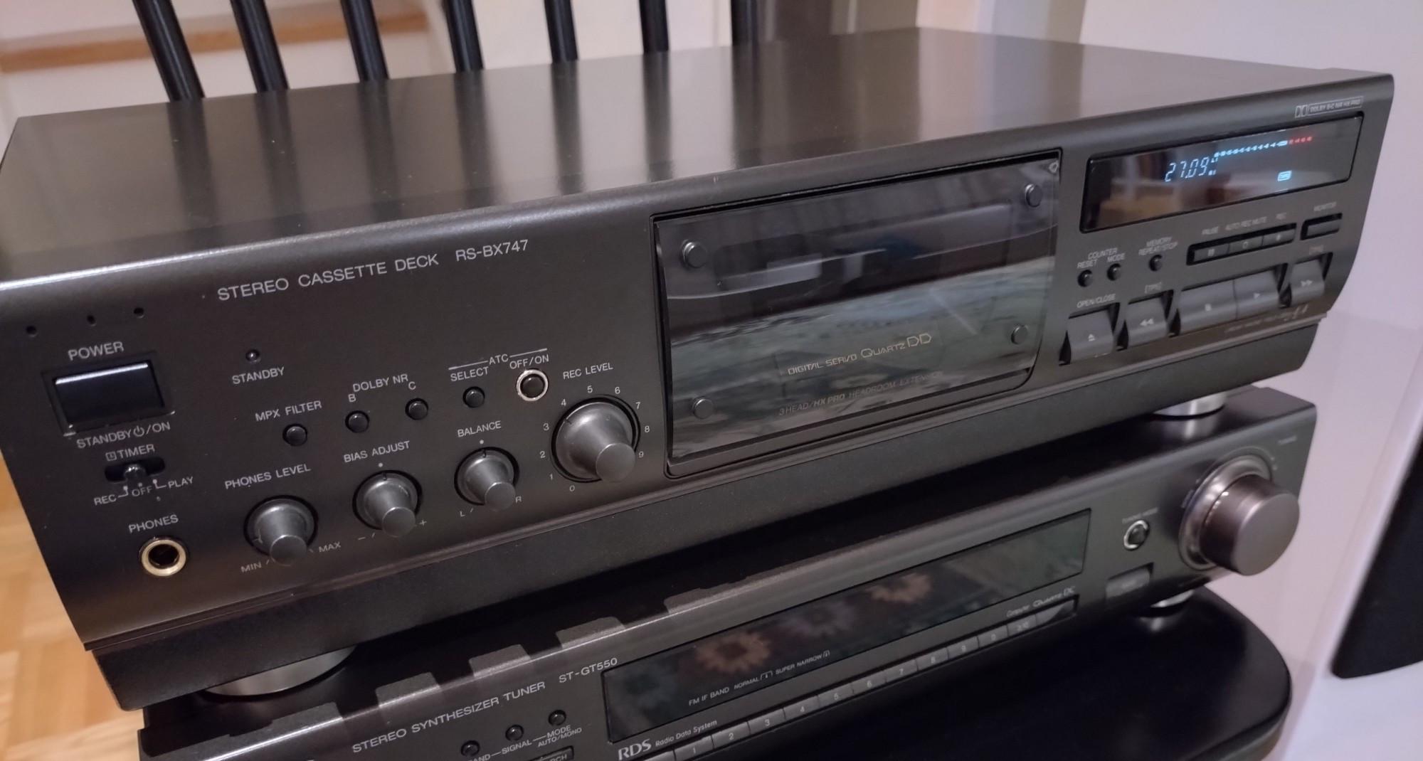 今日、調子の良いTechnics RS-BX747をすごく良い状態でゲットしたんだ