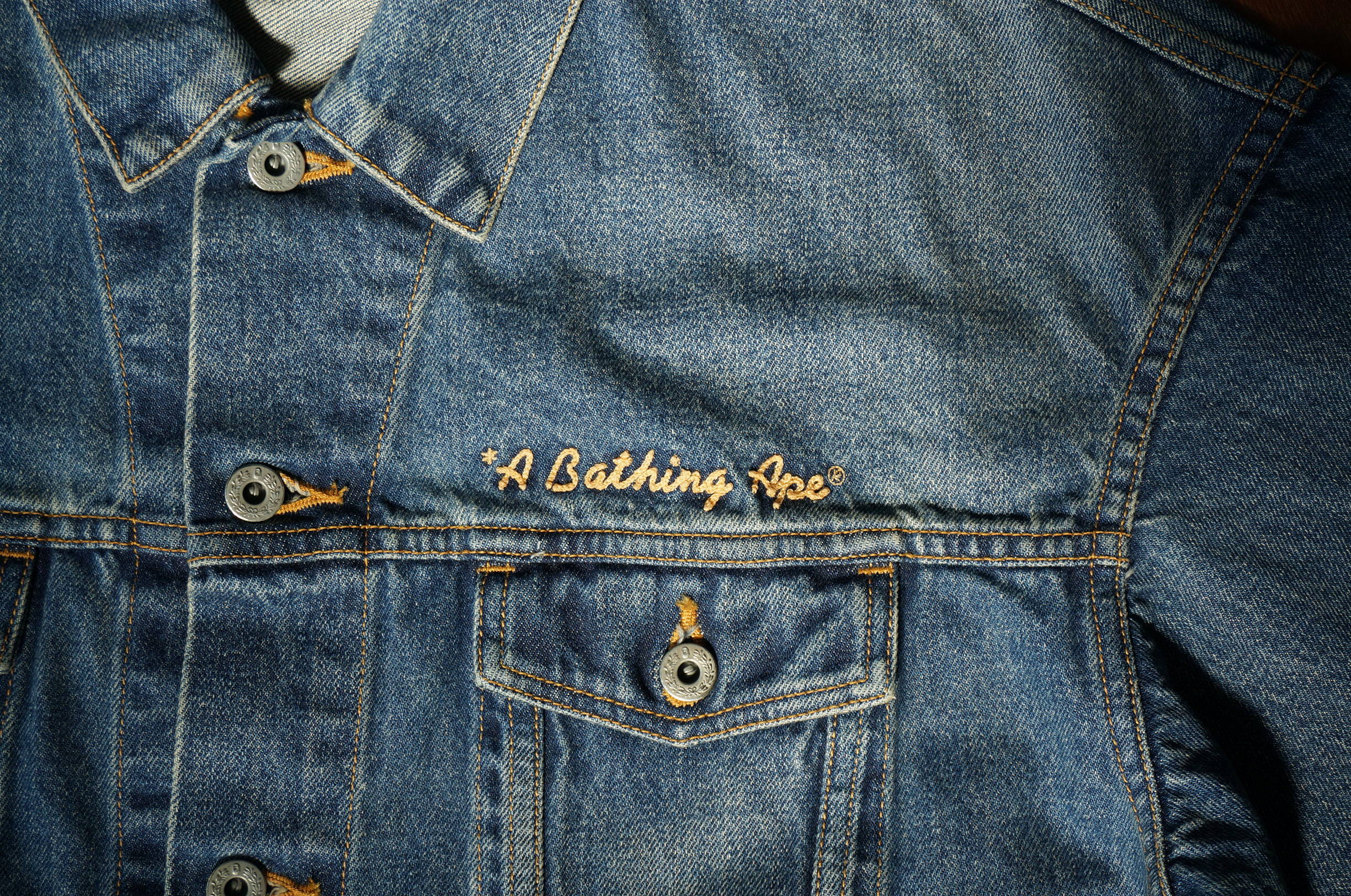 A ロゴペイント BATHING APEデニム