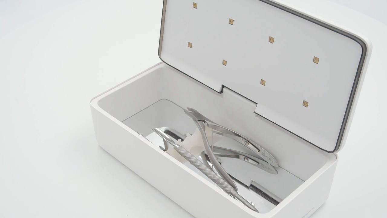 見せる衛生管理でワンランク上のサロンワーク【スペースネイル UVC LED