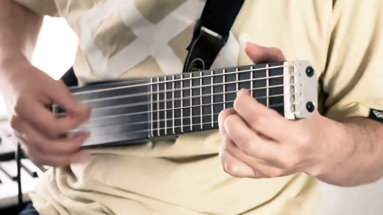 Minicorda® - Suitcase-size travel guitar