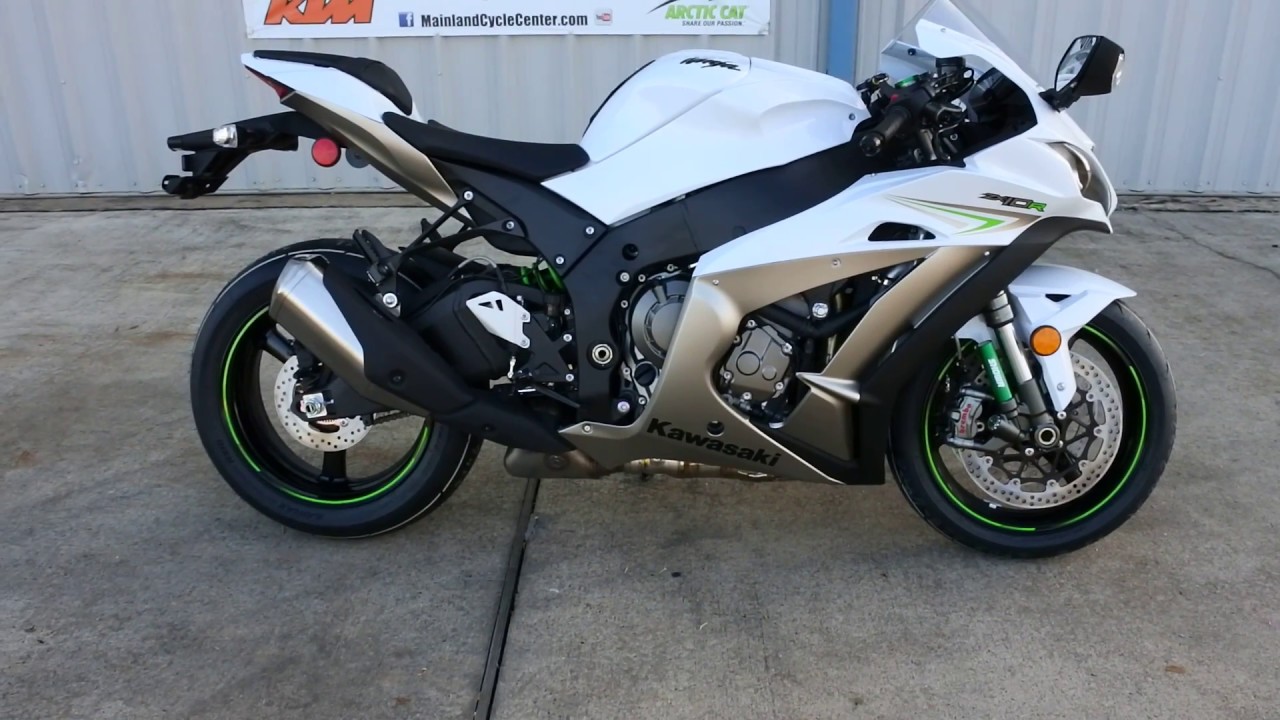 $15,099: 2017 Kawasaki ZX10R Ninja Pearl Blizzard White Overview