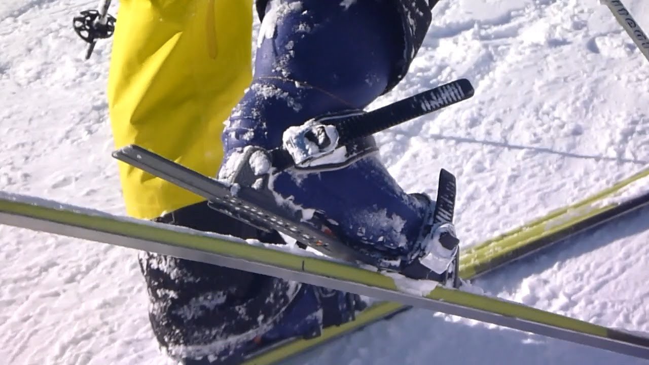 NTN直後の長靴テレマーク（危険！） X-Trace PIVOT binding on hard