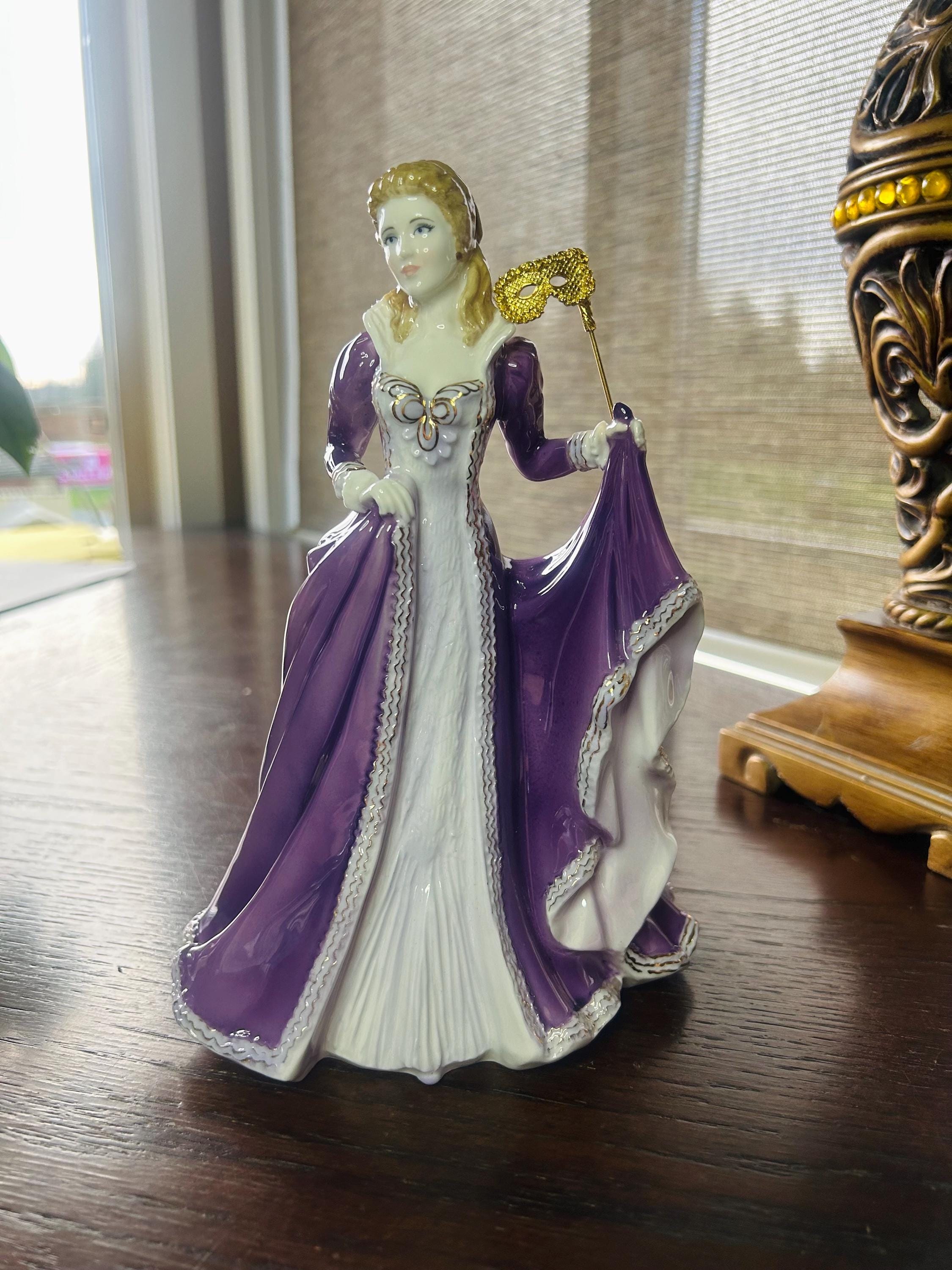 WORCESTER：レイチェル フィギュリン 陶器 置物 ROYAL WORCESTER