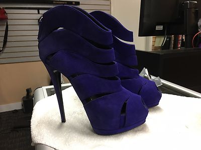 Giuseppe Zanotti Cut Out Purple Suede Peep Toe Bootie Platform