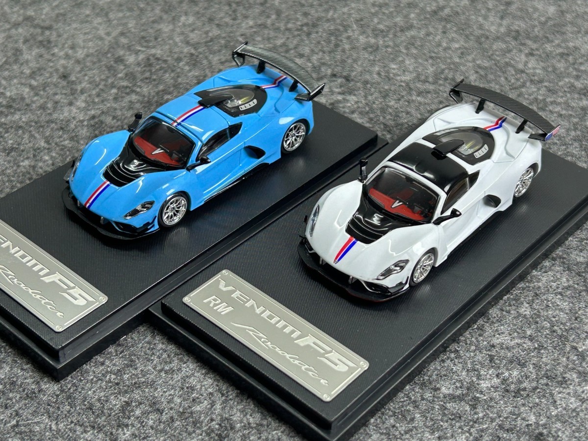 RM 1:64 Hennessey Venom F5 Open Edition Venom Alloy Car Model--Two