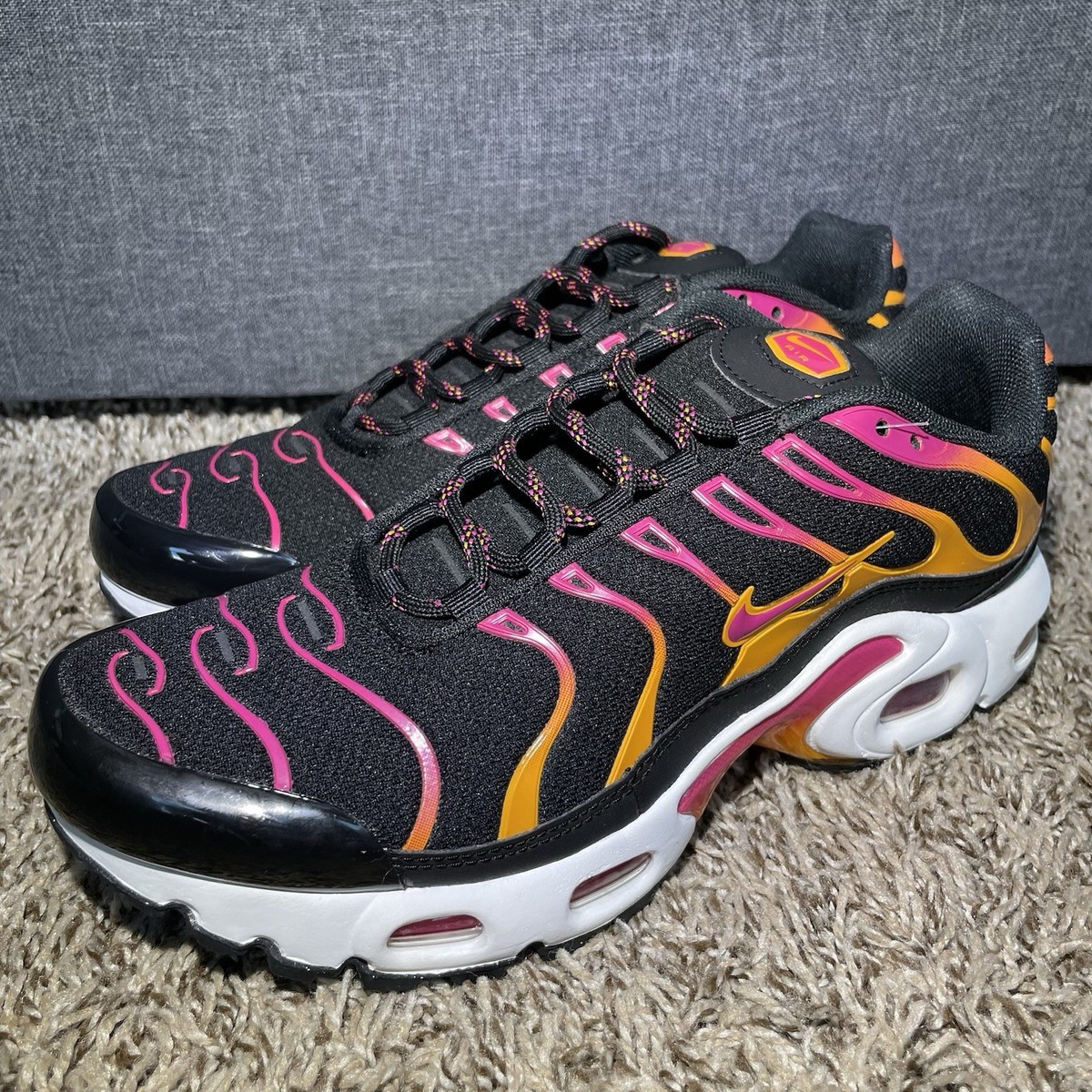 Nike Air Max Plus GS Black Pink White Orange DX9264-001 Size 6