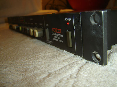 Fostex 3070, 100V AC, 2 Channel Compressor Limiter, Vintage Rack