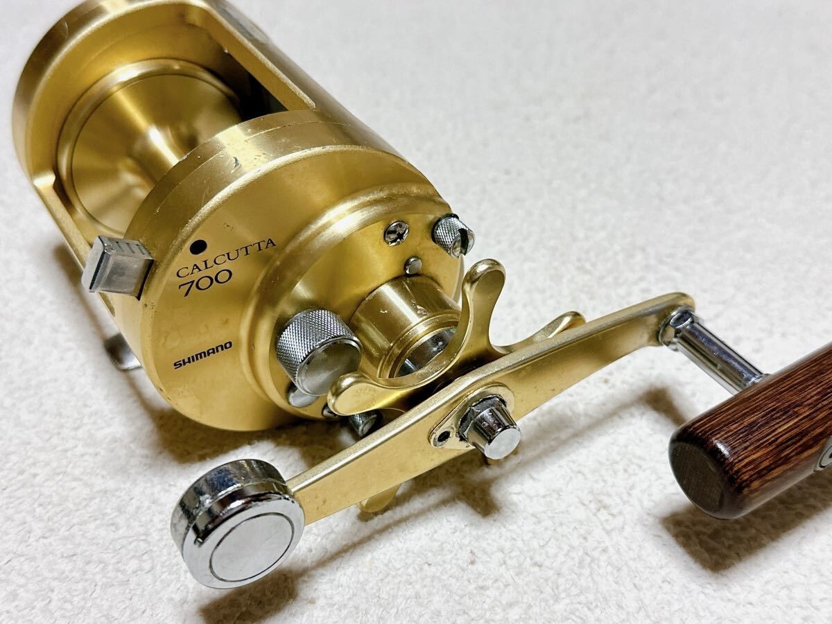 Shimano Calcutta 700 Right Handle Baitcasting Fishing Reel | eBay