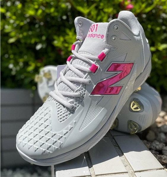 New Balance Shohei Ohtani FuelCell 1 White/Pink Mother's Day