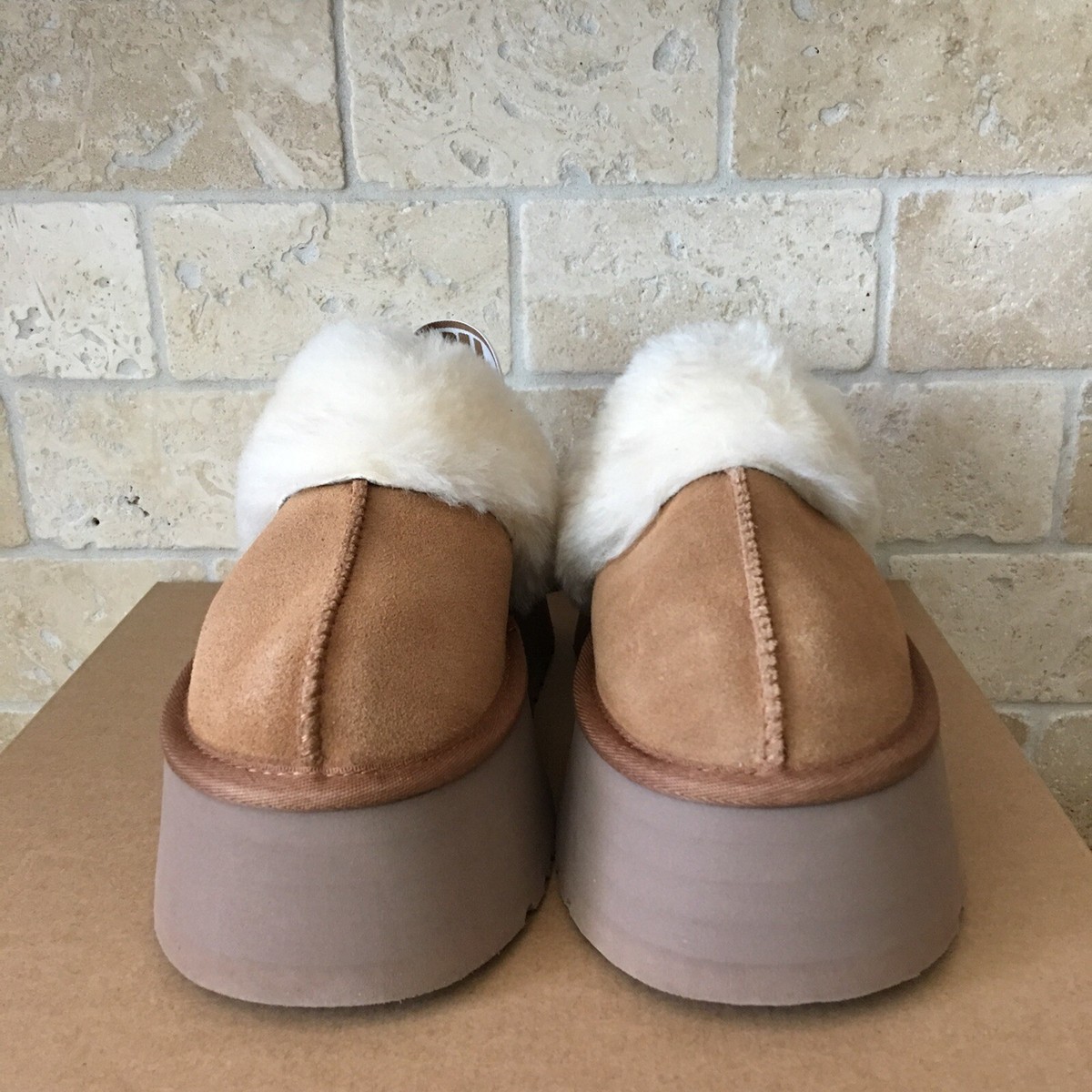 UGG FUNKETTE CHESTNUT FLUFF SLIDE PLATFORM SLIPPER SANDALS SIZE US