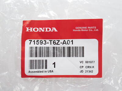 Genuine OEM Honda 71593-T6Z-A01 Passenger RH Rear Bumper Spacer 17