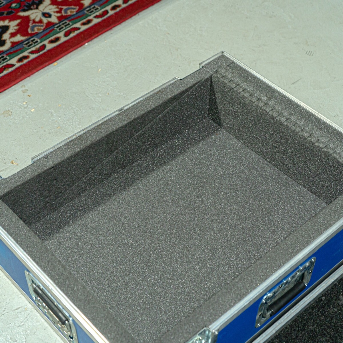 Calzone - Heavy Duty Roadcase / Travel Case for Mixers or Consoles