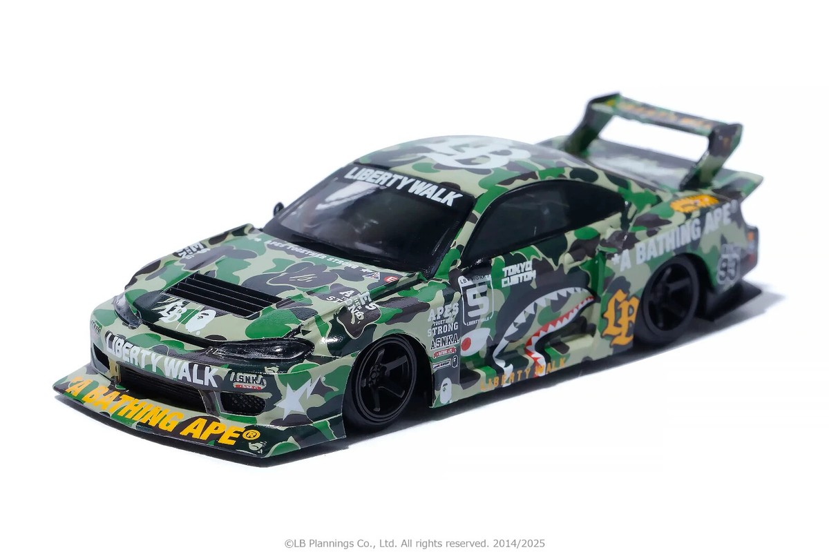 MINI GT BAPE X LBWK NISSAN 1/64 4PC Tokyo Auto Salon 2025 Liberty