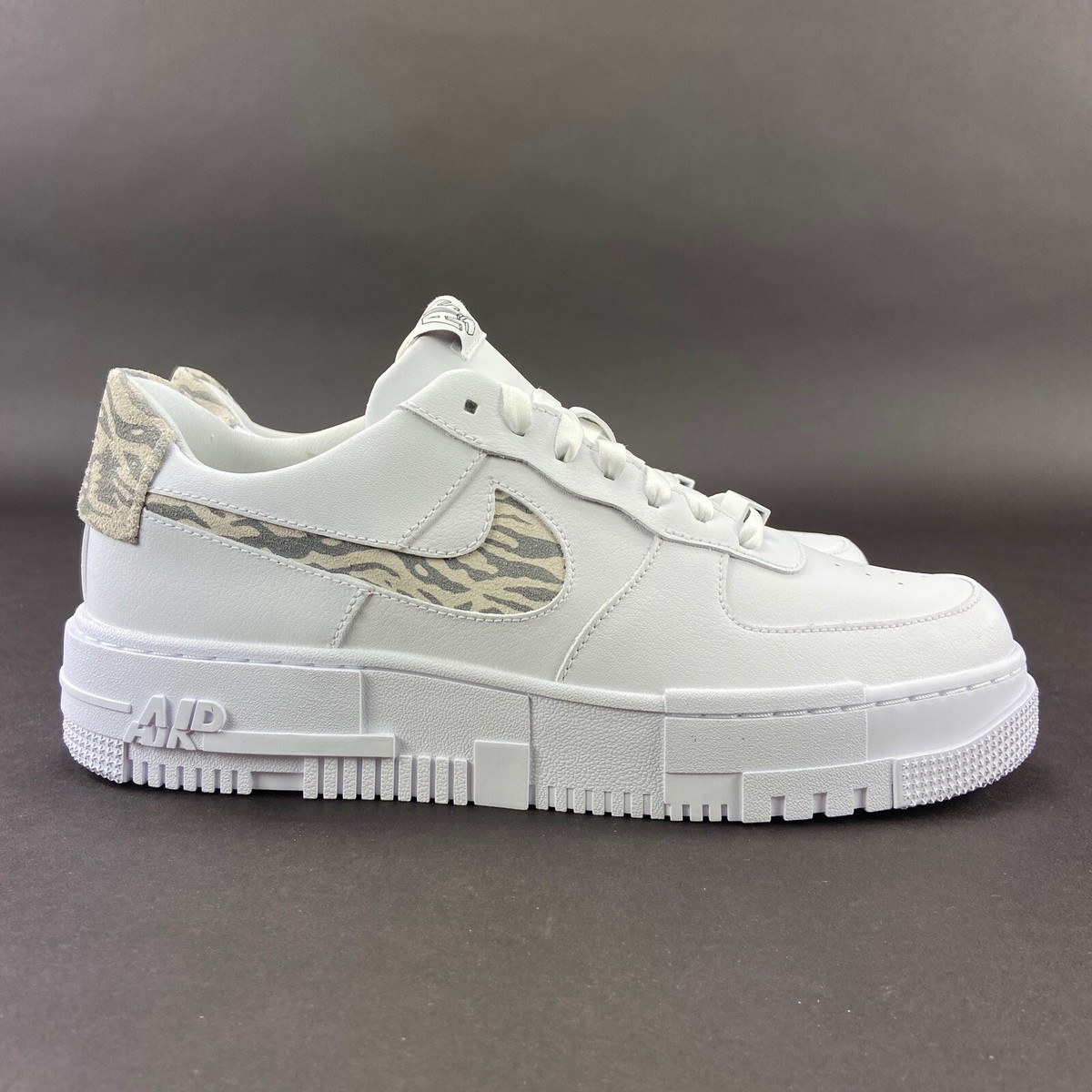 Nike Women's Air Force 1 Pixel SE Zebra Release Shoes DH9632-100