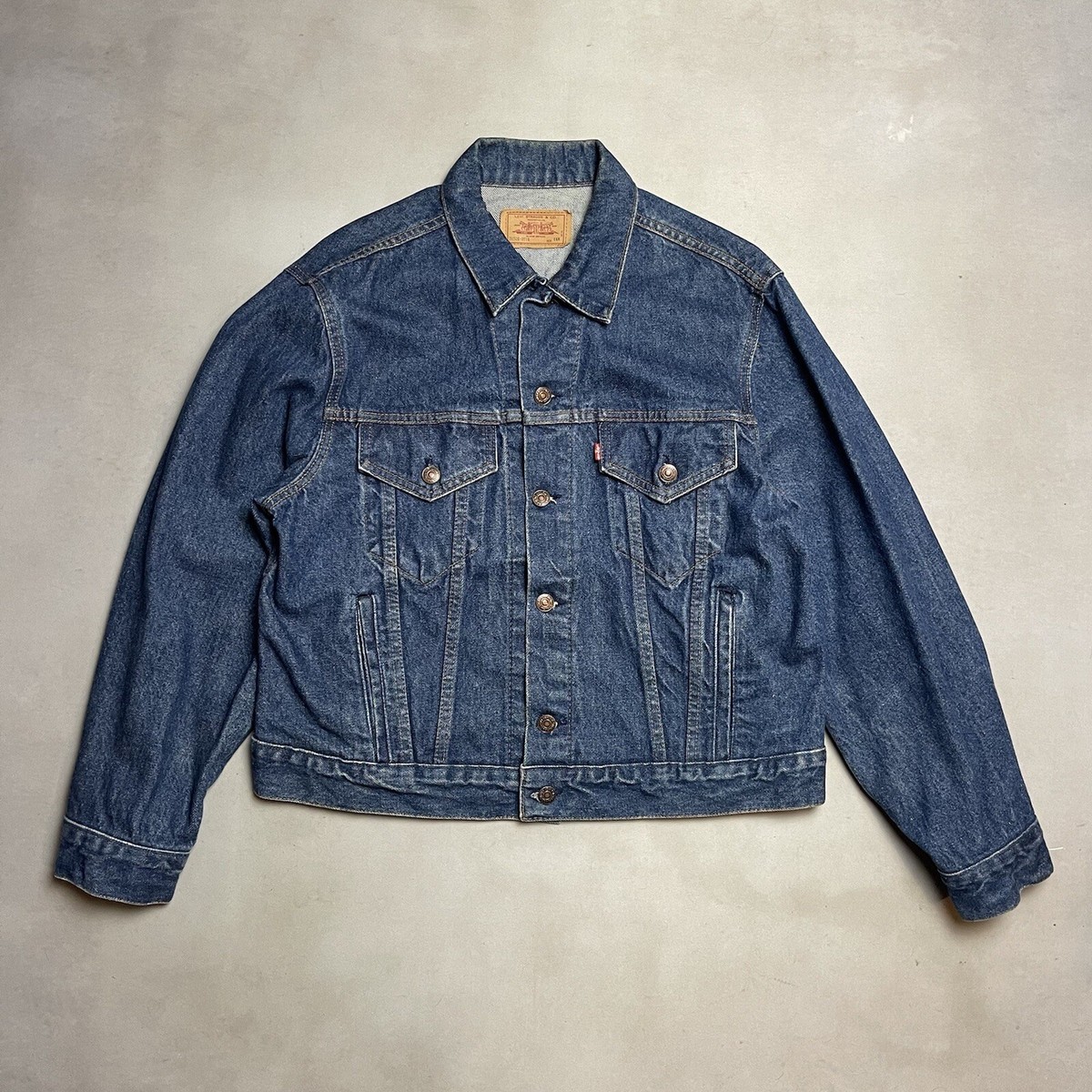 Vintage LEVI'S 70505 0217 DENIM TRUCKER JACKET SIZE 42 USA Made