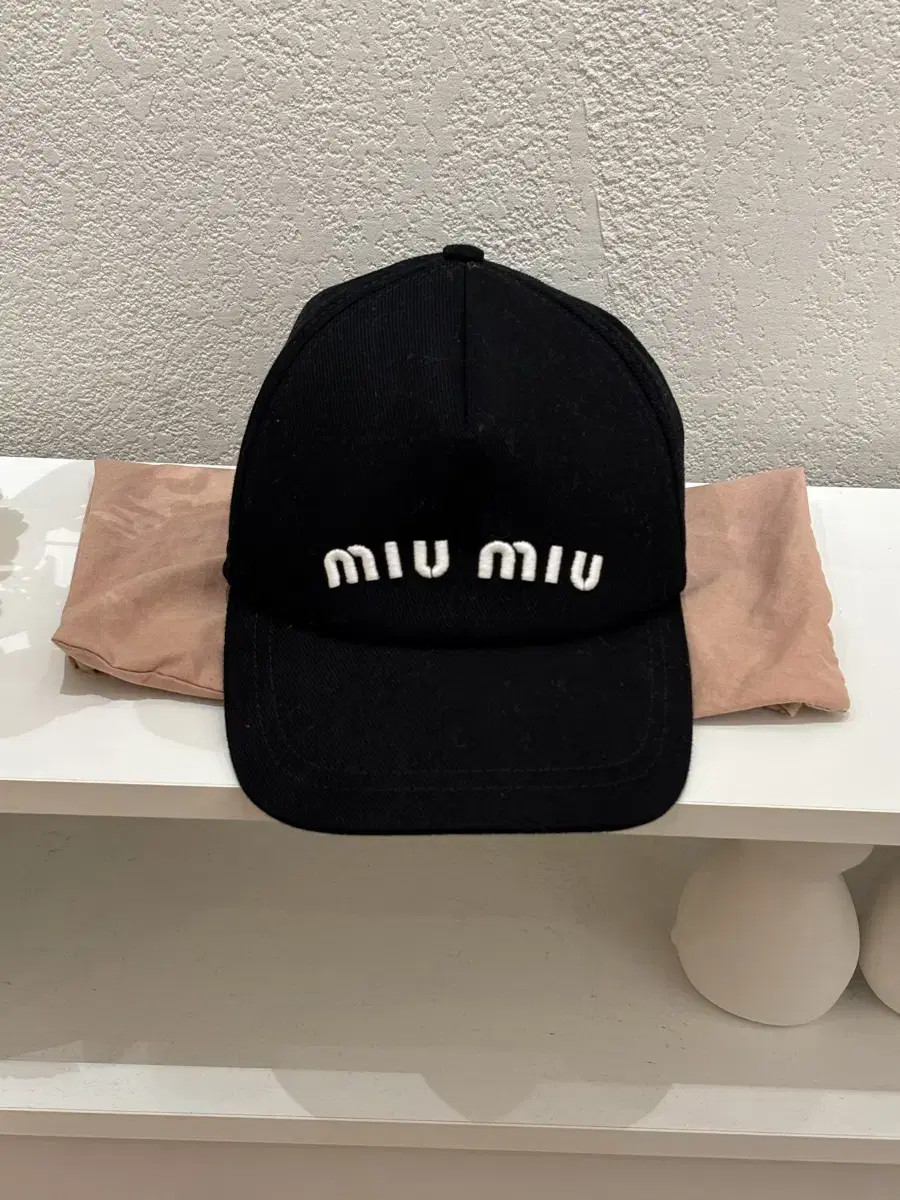 23SS Miu Miu Logo Drip Baseball Cap Hat Black 5HC179_2DXI | eBay