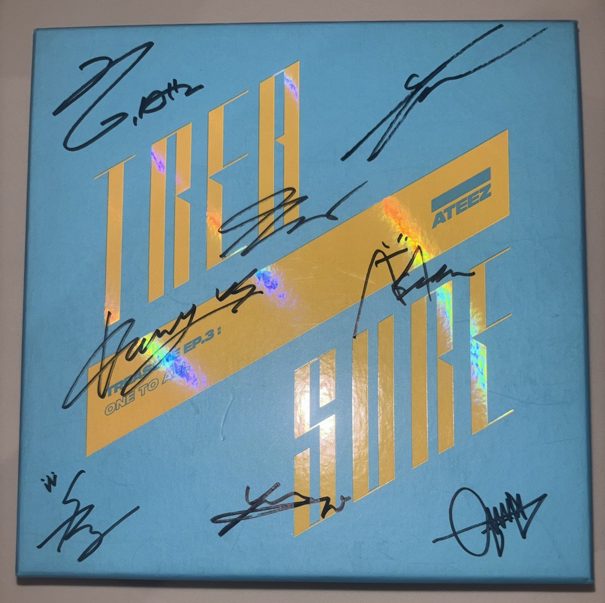 ATEEZ [TREASURE EP.3 : One To All] Autographed Signed Album MINT