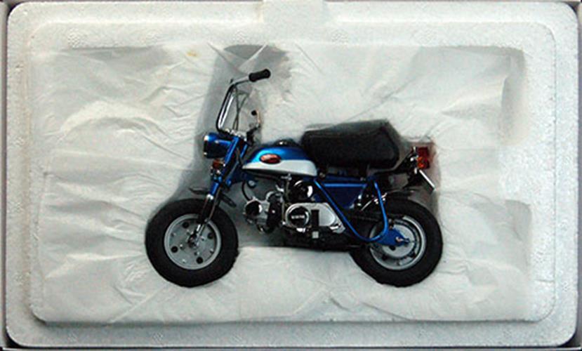 EBBRO 1/10 Scale HONDA MONKEY Z50Z Blue Color w/Original Box | eBay