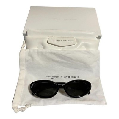 Maison Margiela x Gentle Monster MM107 01 Black Oval Sunglasses