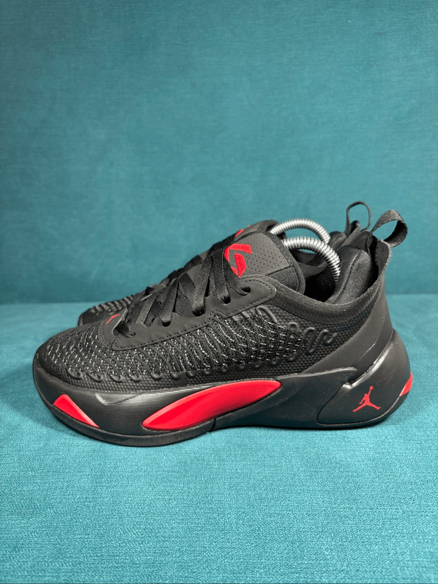 Jordan Luka 1 ブラック/レッド The Jordan Luka 1