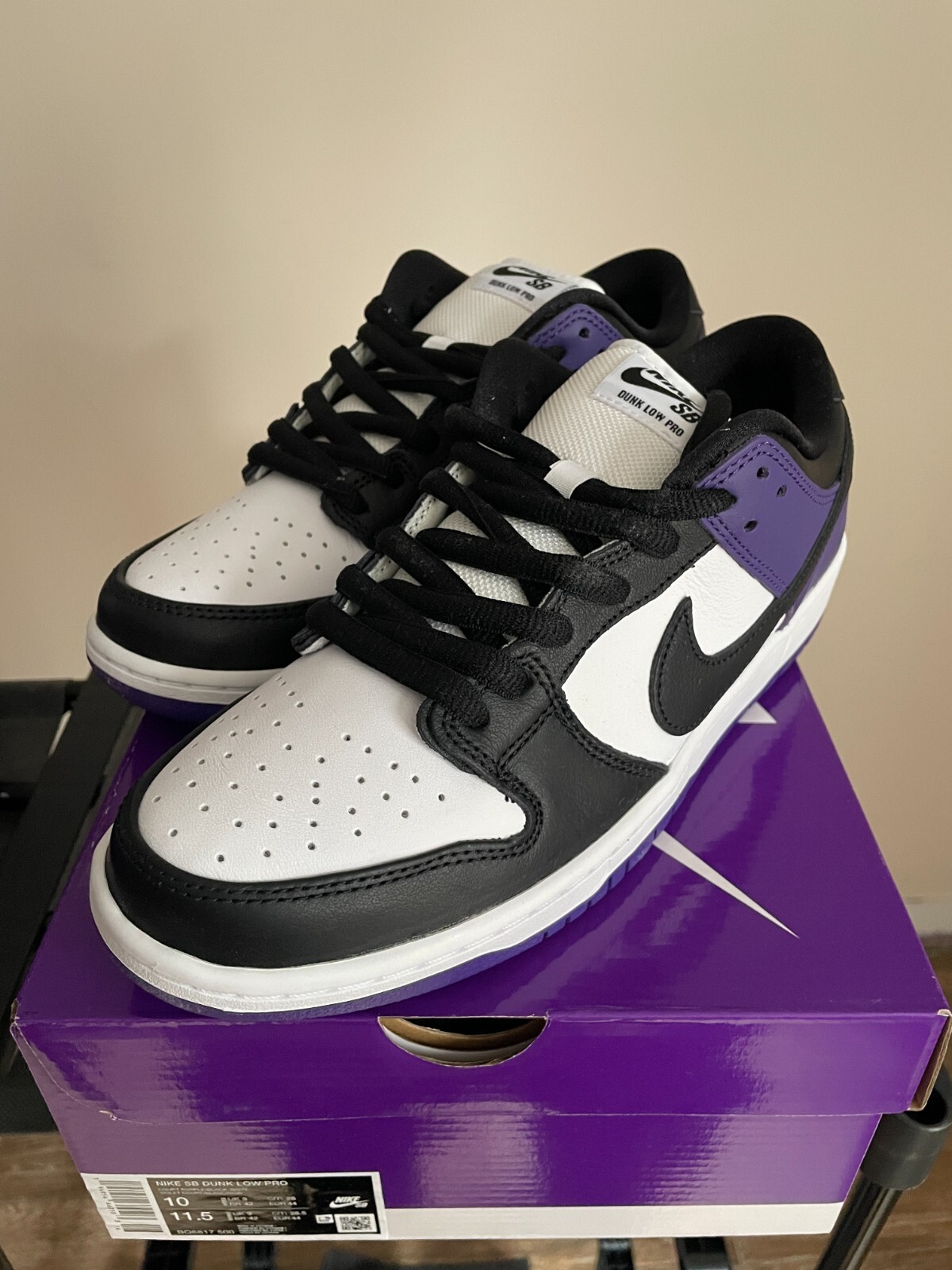 Nike SB Dunk Low Court Purple Size 10 NEW BQ6817-500 Black White