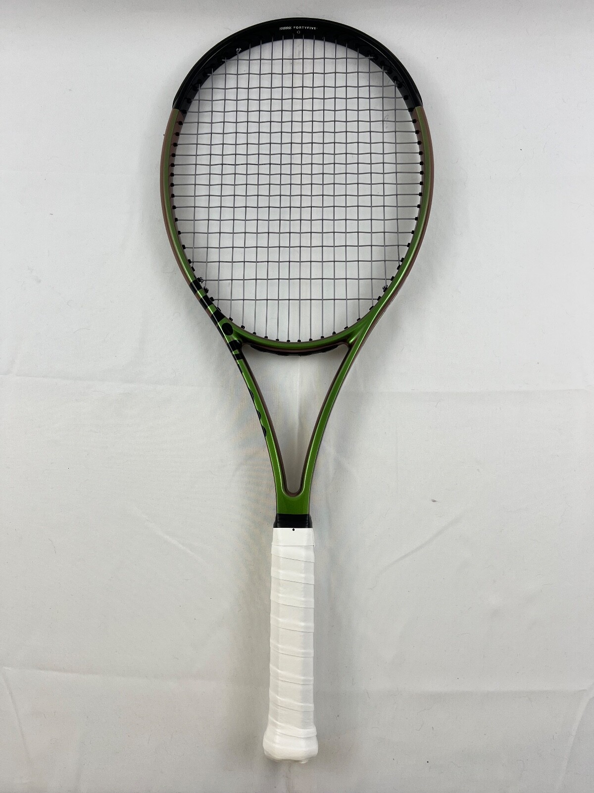 Wilson Pro Stock Blade 98 V8 18x20 - K Blade 98, 4 3/8 Excellent