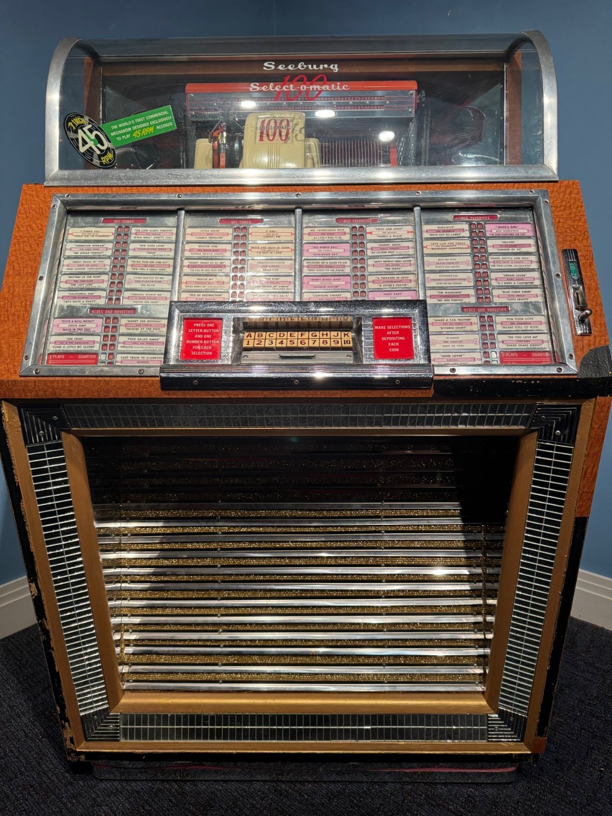 Vintage Seeburg Select-O-Matic 100 Jukebox Model M100BL 1950's