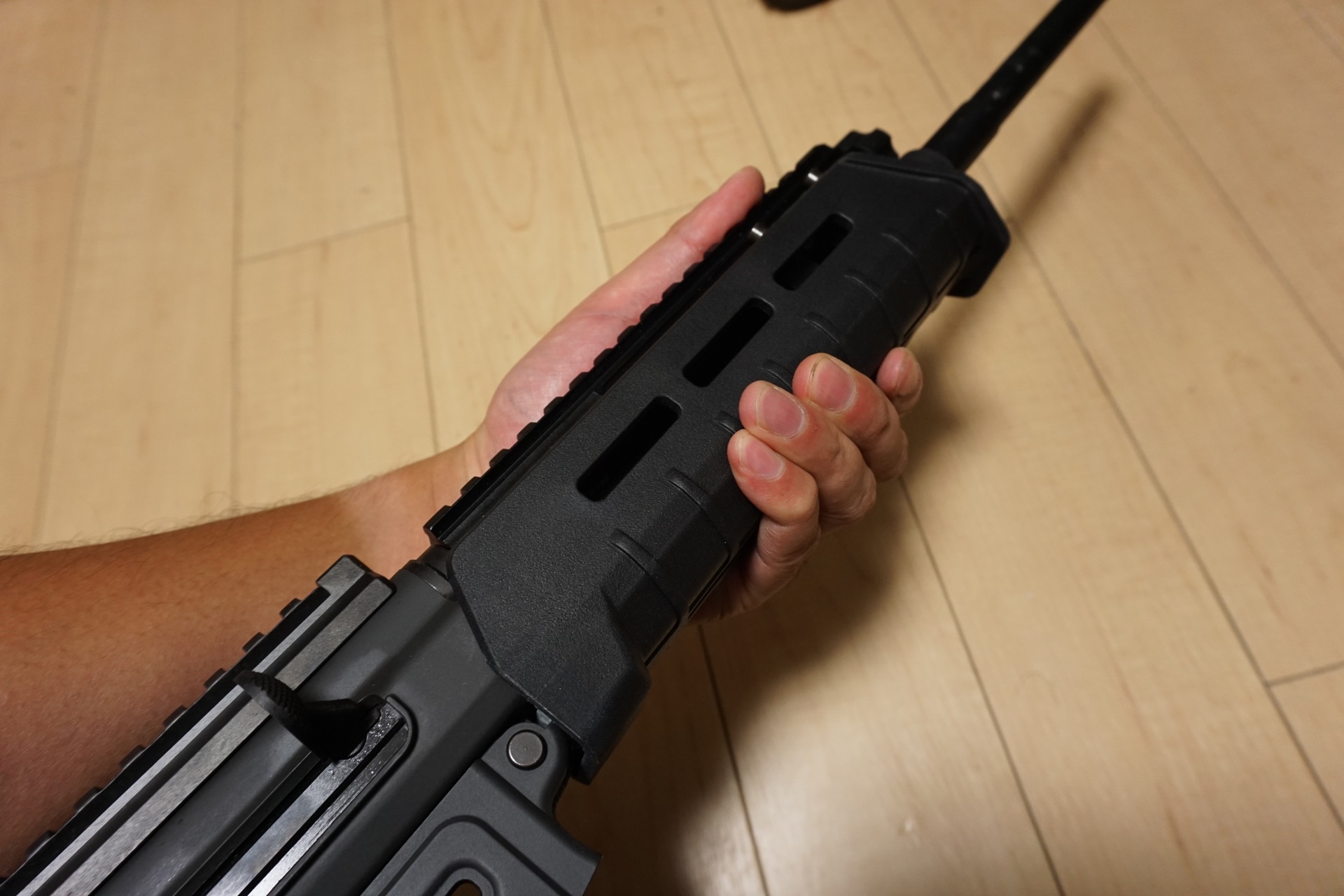 東京マルイ ガスブロ 89式のハンドガード周りをカスタム、ショート