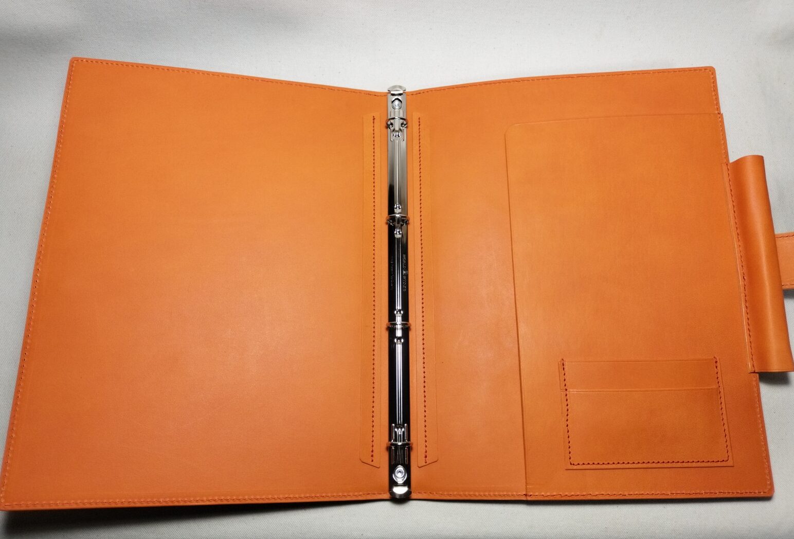 ちよぴー様オーダー品】A4ノートカバー ダークグリーン オレンジ