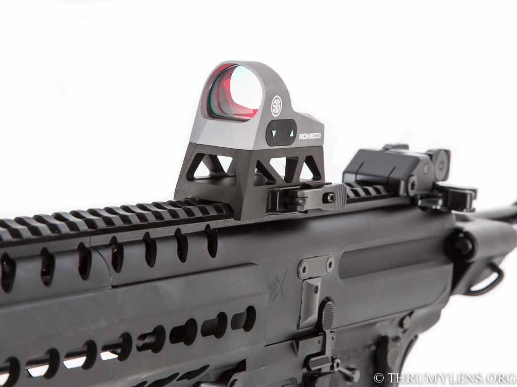 Review of the SIG Optics Romeo 3 | ThruMyLens