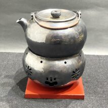 出張買取】東京都渋谷区神山町より「《澤田 宗味》造 旅持銀瓶 湯沸器