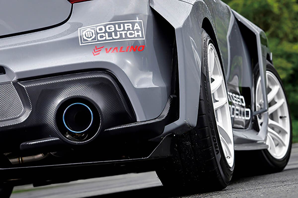 チタンテールでスズキ「スイフトスポーツ」に新たな咆哮と高性能を