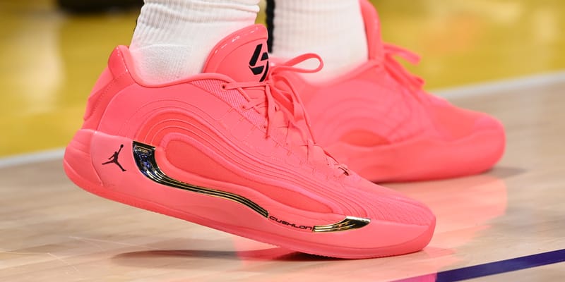 Jordan Luka 4 ピンクフラッシュクリムゾン 2025年発売予定】ナイキ