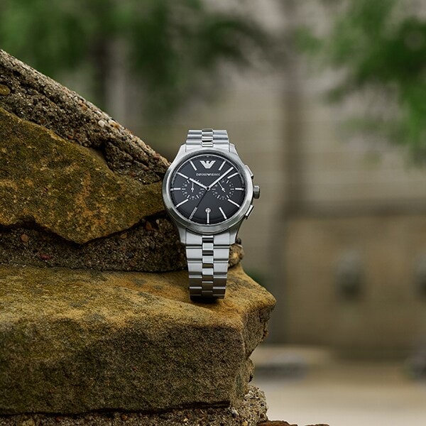 新品】EMPORIO ARMANI 長方形ケース 稼働品 時計 新品】EMPORIO ARMANI