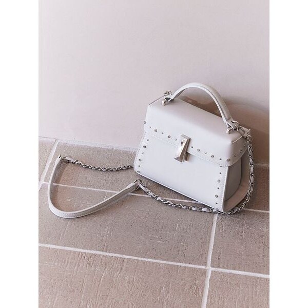 USAGI ONLINE限定】【リュタン】ビジュースタッズポシェット | セル