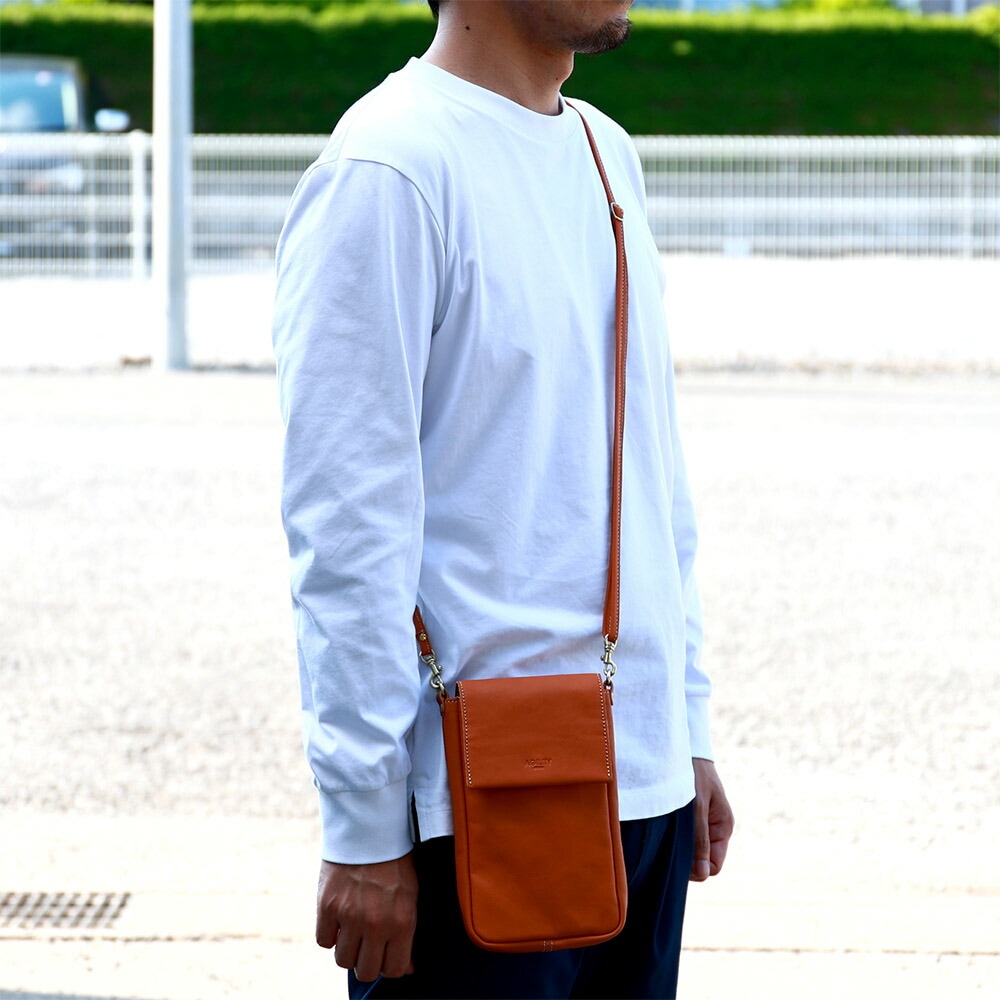 ショルダーバッグ 縦型 長財布が入る シックスマホショルダー