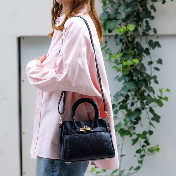 AULENTTI/オウレンティ】2WAY レザーミニバッグ / ベルト付きレザ