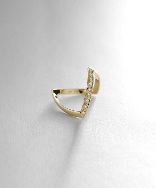 K18ダイヤモンド V字リング （リング）｜COCOSHNIK / ココシュニック