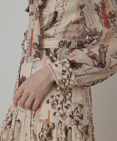 セール】 ロゴフラワ−プリントボウタイワンピース （ロング・マキシ丈