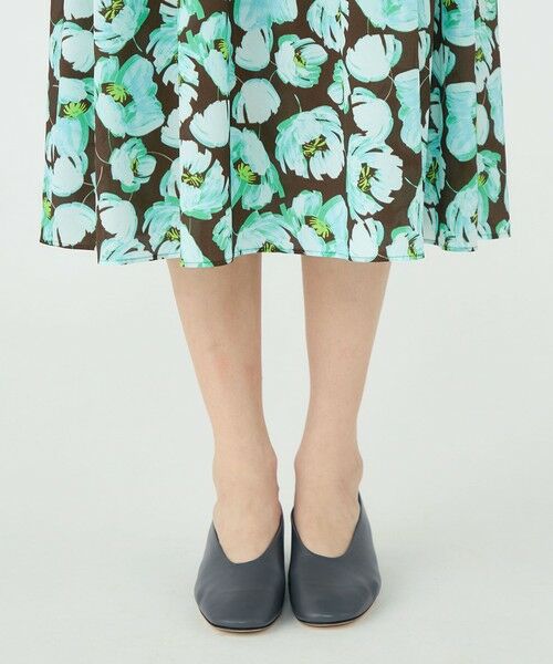 フェザリーフラワープリント ティアードワンピース （ロング・マキシ丈