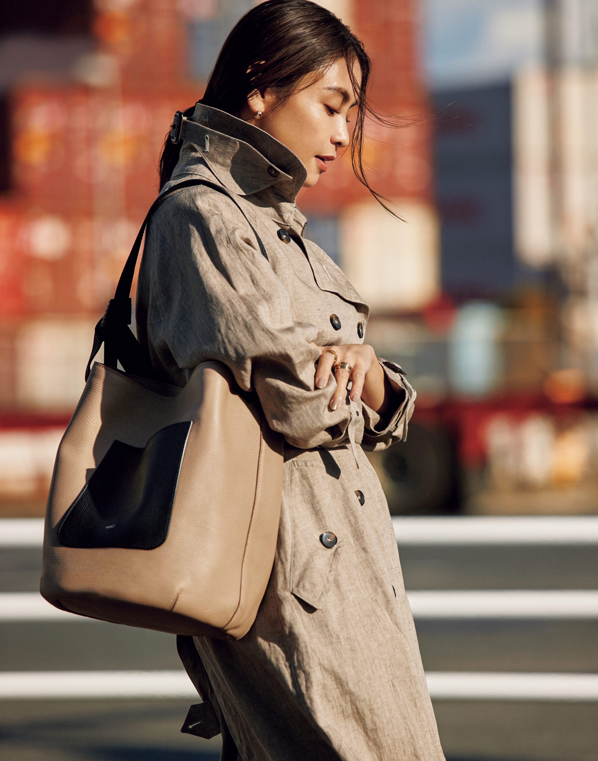 滝沢眞規子さんと一緒に知る。ハイエンドな【大人デイリーバッグ