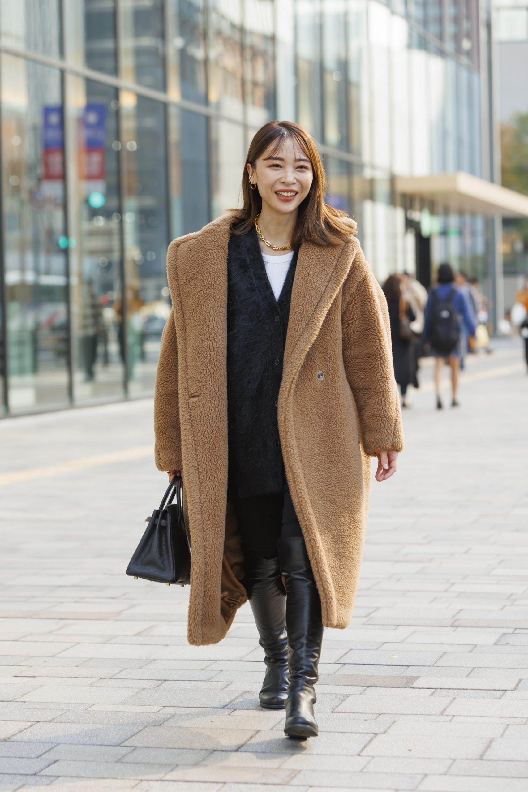 ボアコート」は茶系が人気！マックスマーラもコスパブランドも！ | VERY