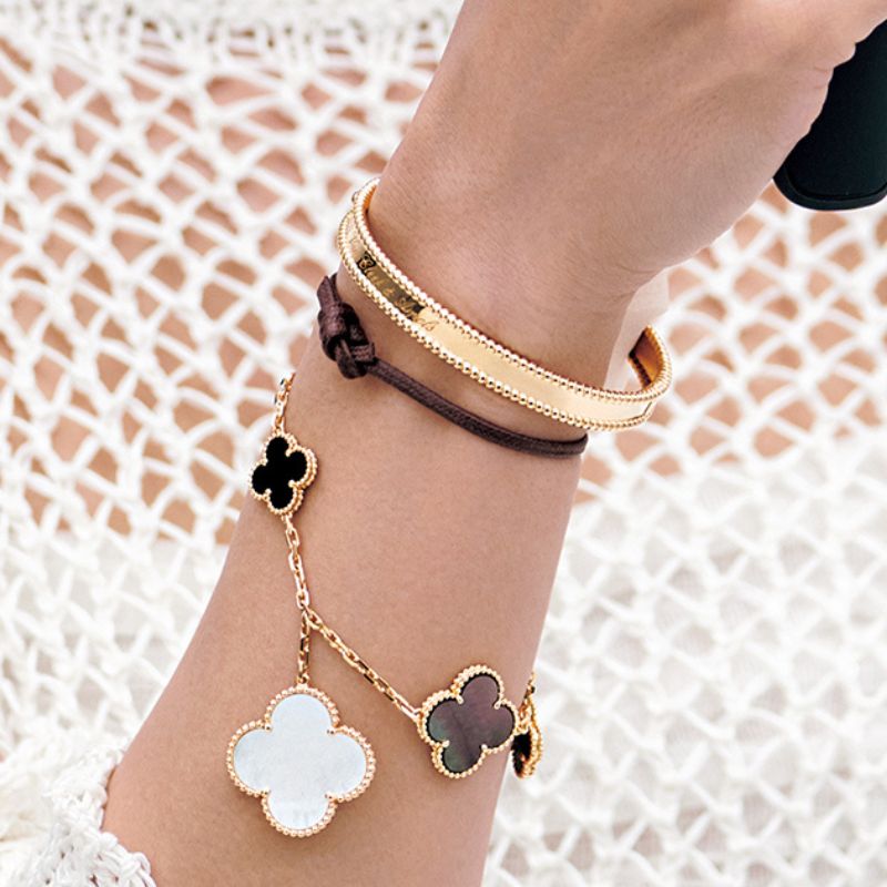 ヴァン クリーフ＆アーペル】の“ブレスレット”人気が急浮上！名品