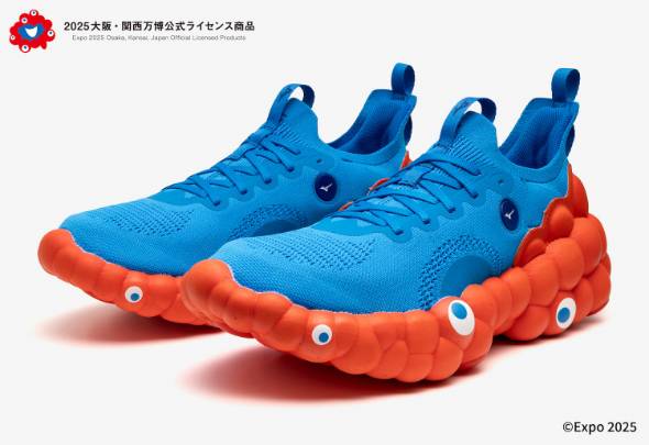 黒ミャクミャクスニーカー」2時間で完売 ミズノに届いた“もう一足