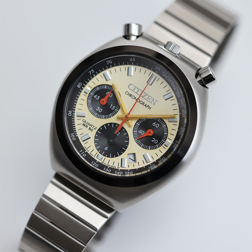 シチズン「ツノクロノ」別注モデル新登場 シャンパンゴールドの文字盤